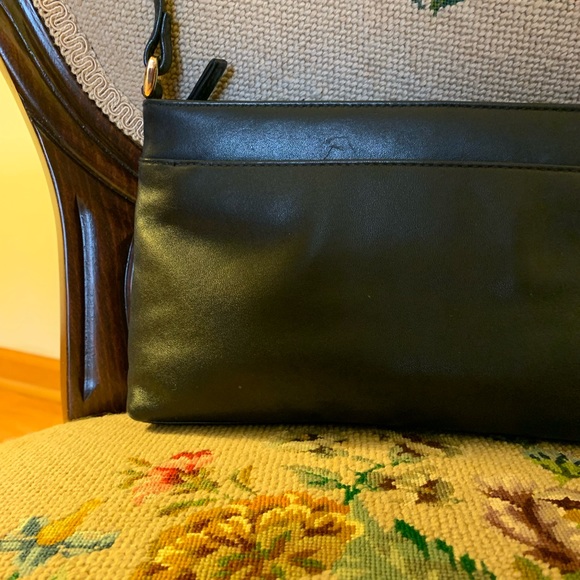 Etienne Aigner π Dark Blue Soft Leather Handbag πwith Adjustable Handel - Picture 4 of 8